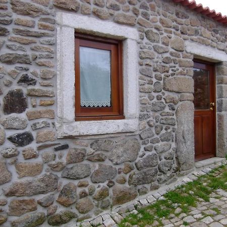 Rebordainhos Casa Do Pelourinhoヴィラ エクステリア 写真