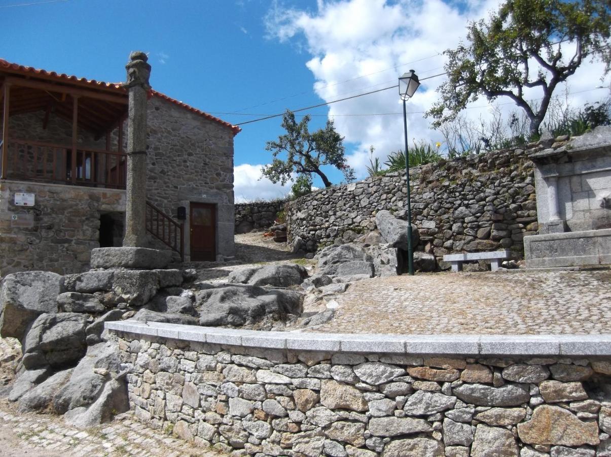 Rebordainhos Casa Do Pelourinhoヴィラ エクステリア 写真