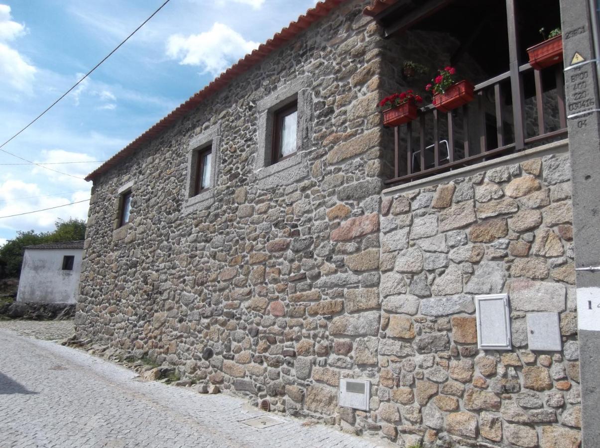 Rebordainhos Casa Do Pelourinhoヴィラ エクステリア 写真