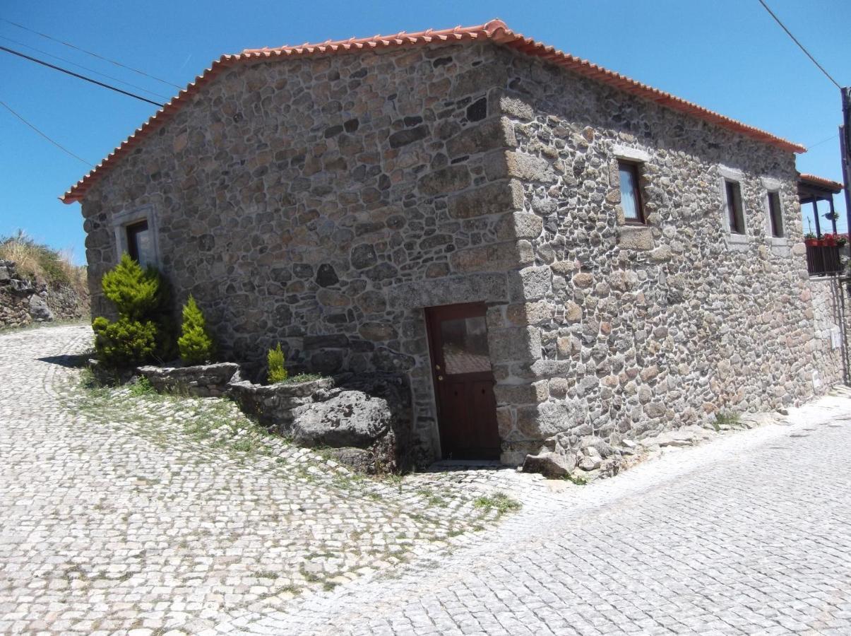 Rebordainhos Casa Do Pelourinhoヴィラ エクステリア 写真